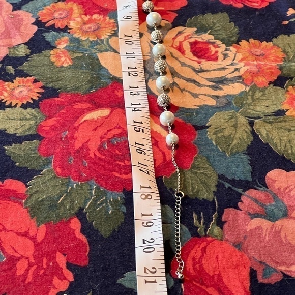 Spring Street Vintage Faux Pearl and Gold Accent Rhinestone Necklace - Picture 3 of 6